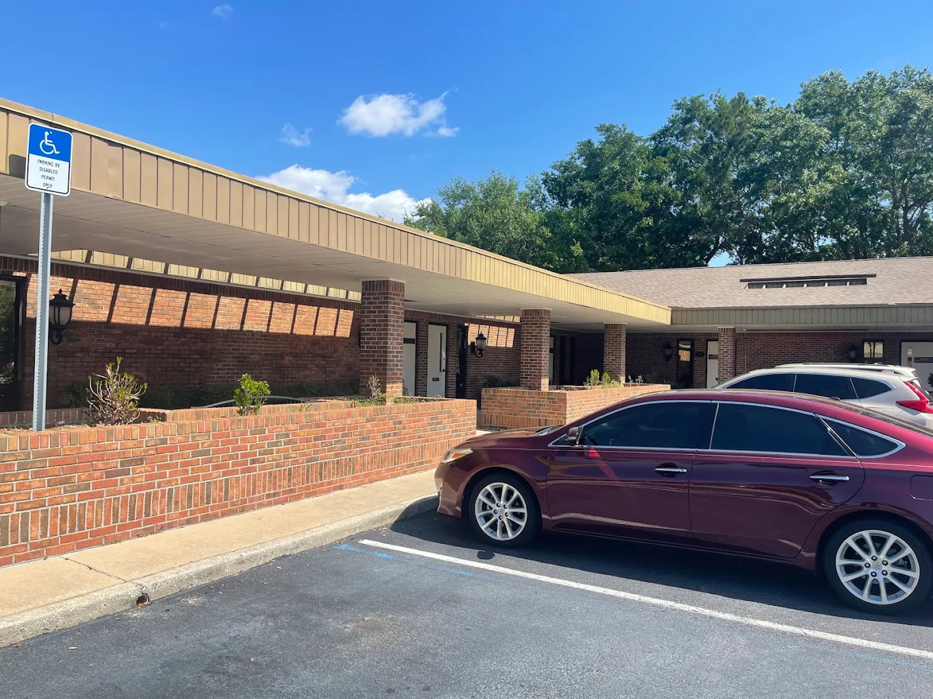 Dr. Phillips Dental Care office building on Wallace Rd. in Orlando